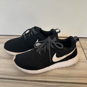 Roshe Run Nike Shoes